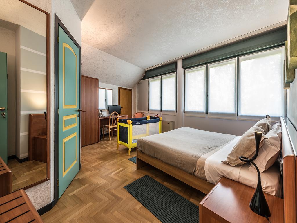 Mini Hotel Wine & Dreams Alba  Extérieur photo