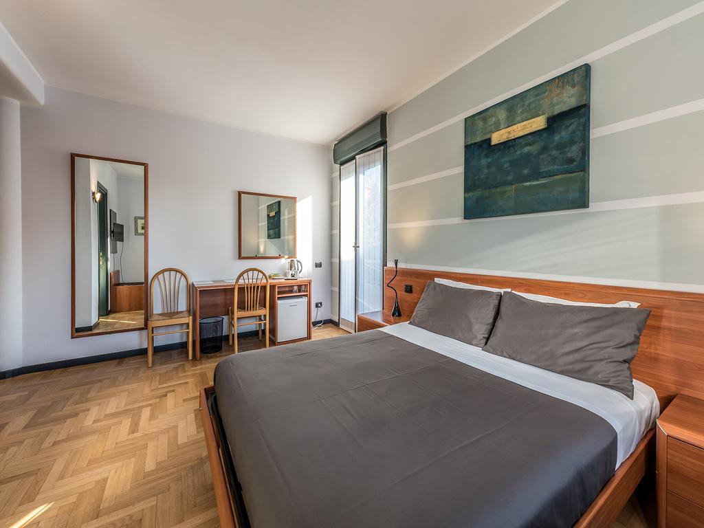 Mini Hotel Wine & Dreams Alba  Extérieur photo