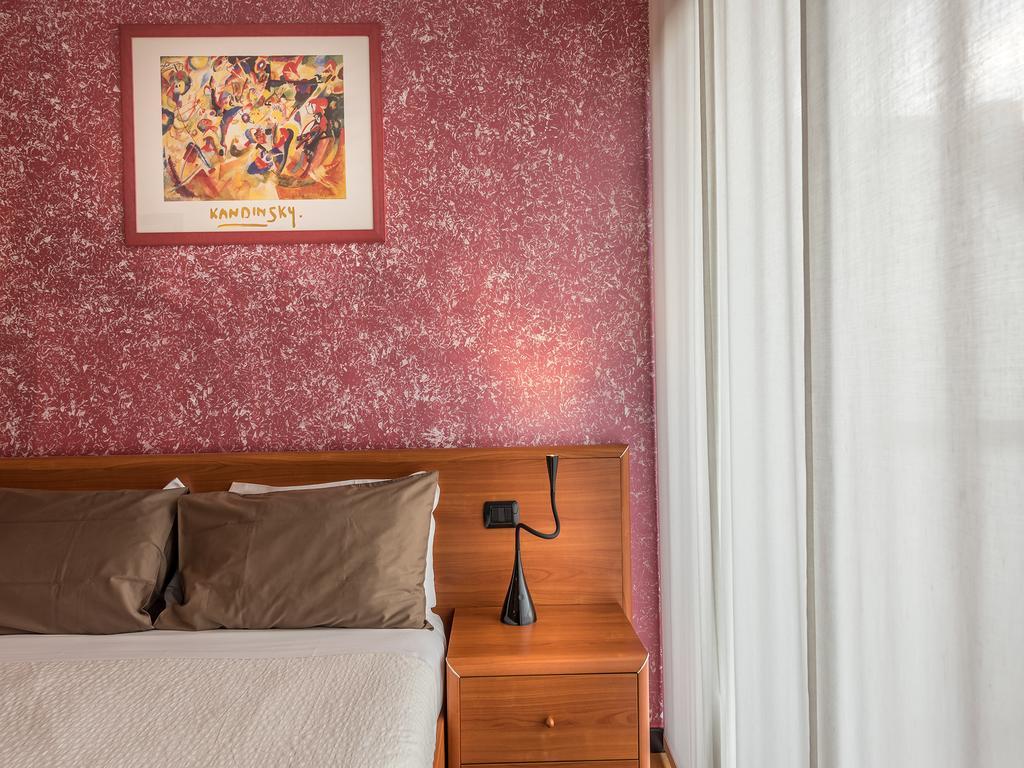 Mini Hotel Wine & Dreams Alba  Extérieur photo
