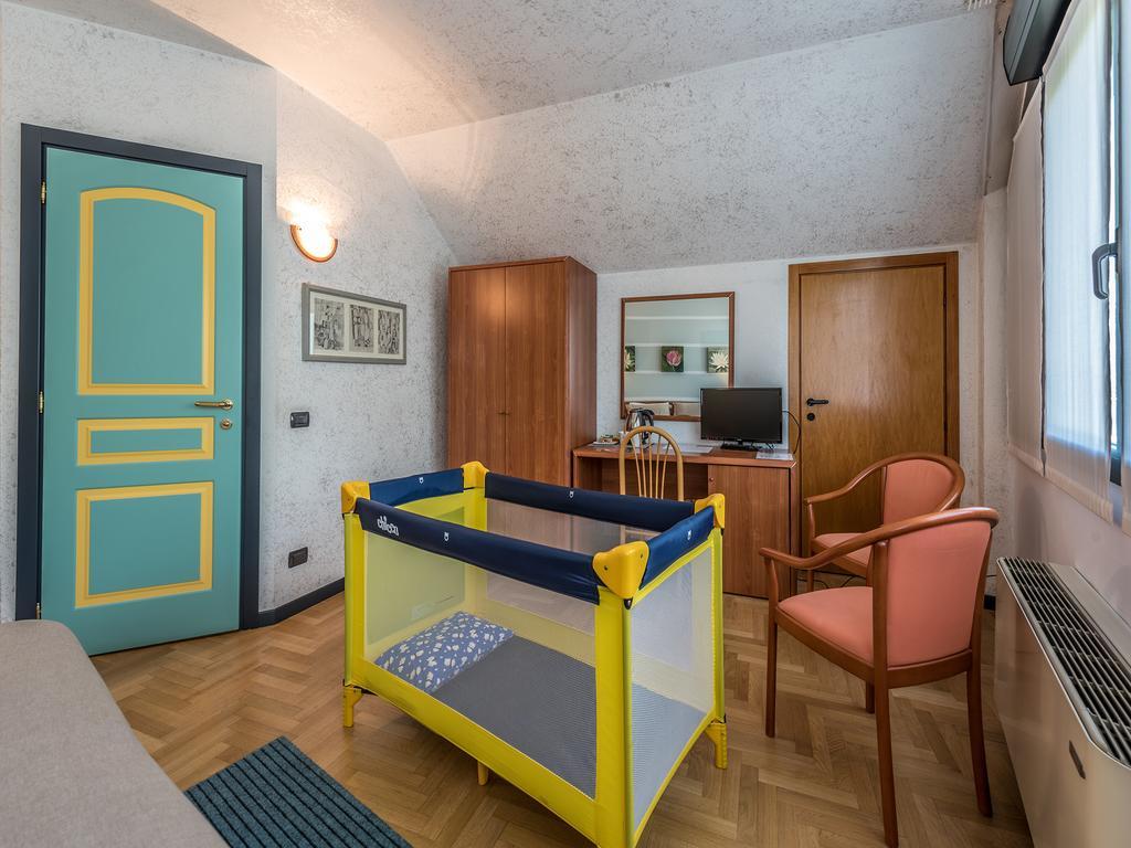 Mini Hotel Wine & Dreams Alba  Extérieur photo